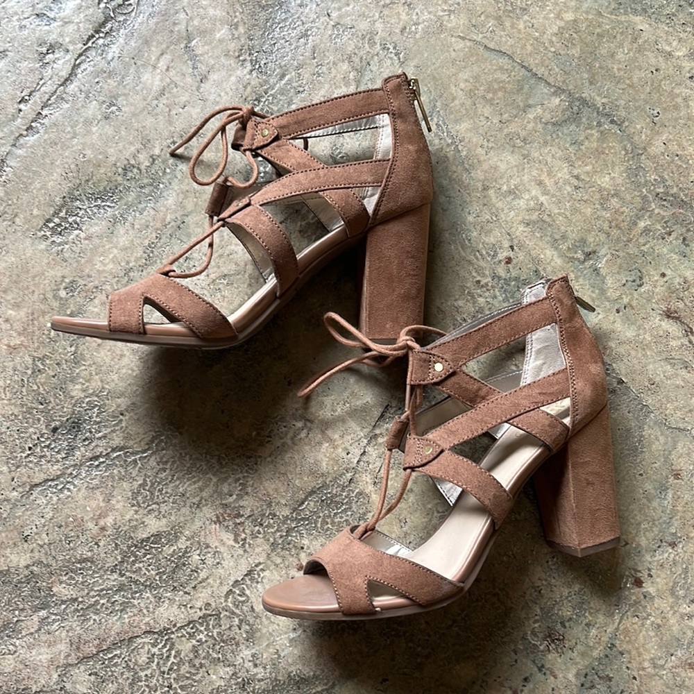 Circus heeled sandals size 7